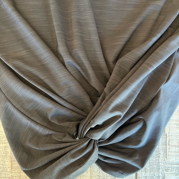 Spyder Womens Athletic Crop Top size: small - Picture 2 of 9